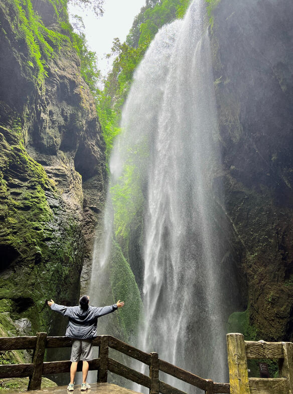 LongShui Xia Fissure